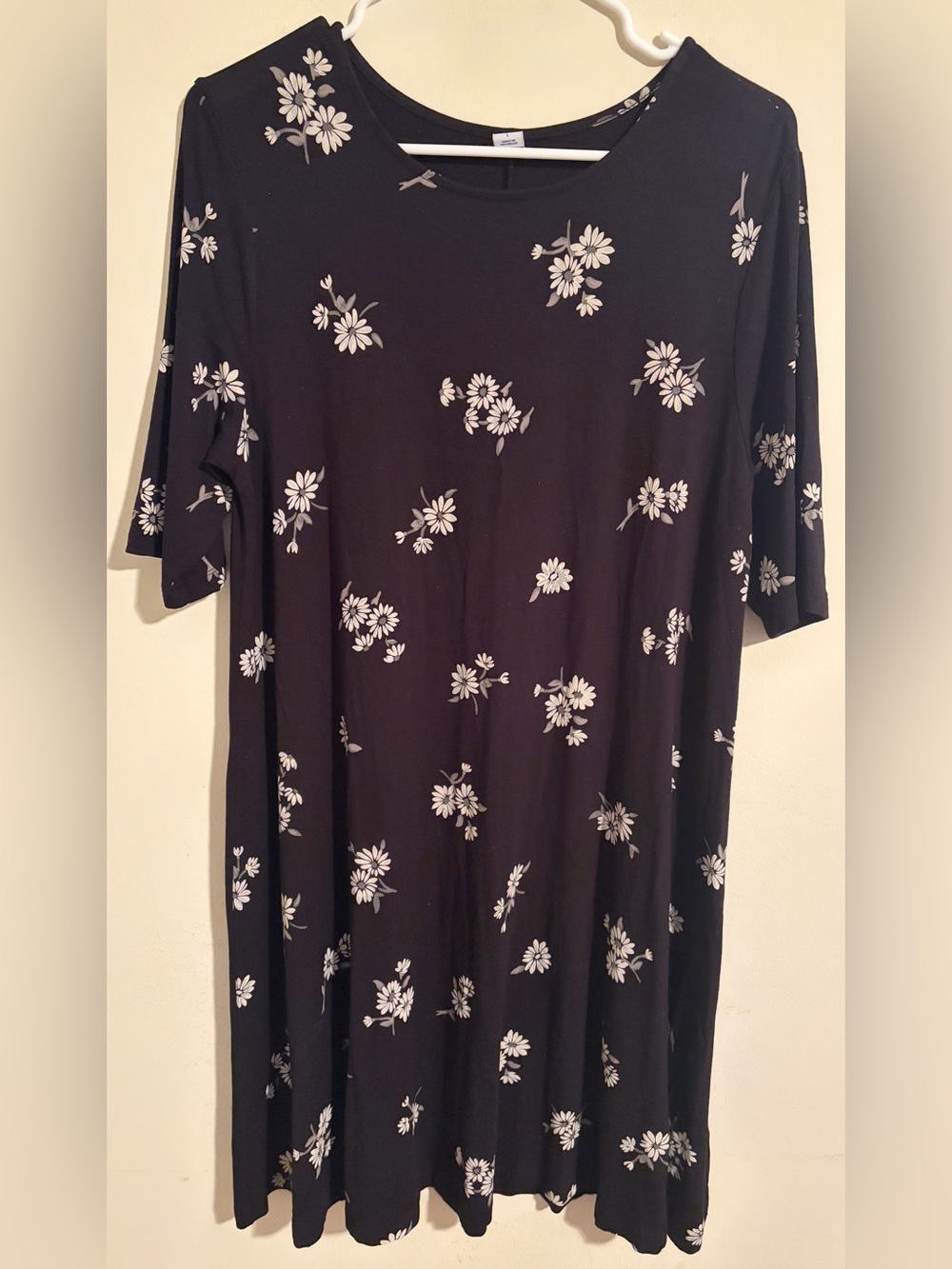 Women’s Old Navy Black Floral Jersey Swing Mini Dress w Short Sleeves Sz Large